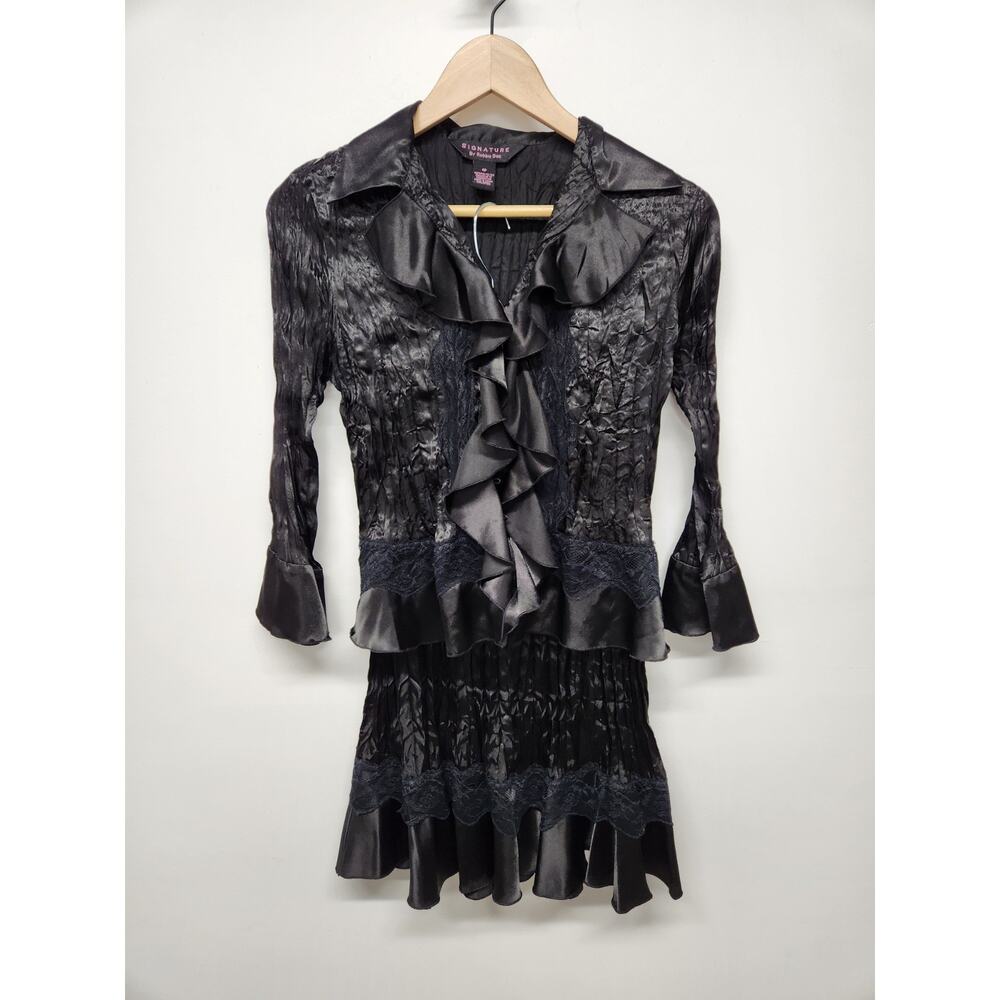 Vintage Y2K Signature By Robbie Bee Women's Black Satin/Lace Skirt Set, Size 4P